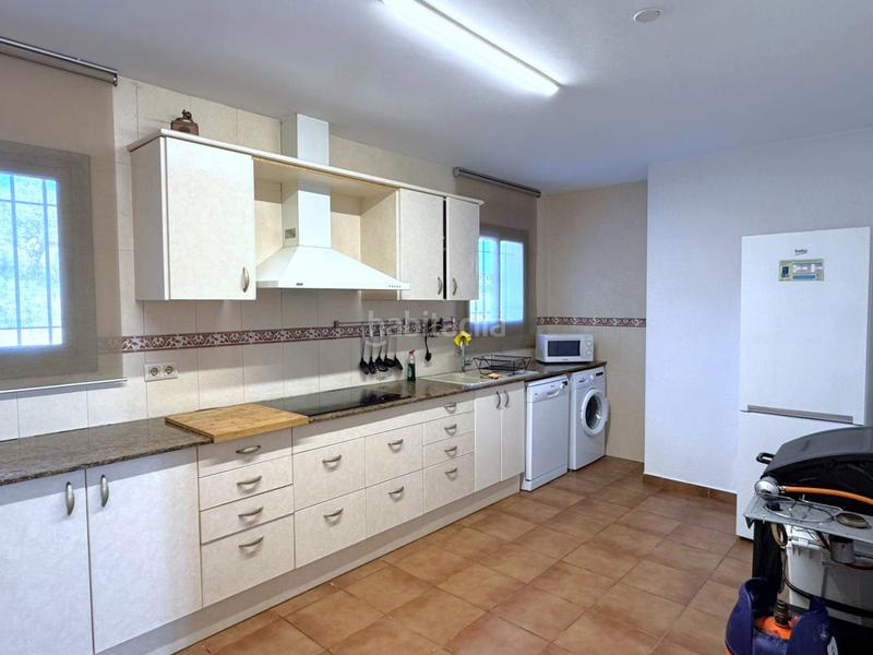 Foto c01d0ccf-ccc1-4a4d-8f84-0eac04cdf112. Maison avec cheminée chauffage parking piscine dans Calonge