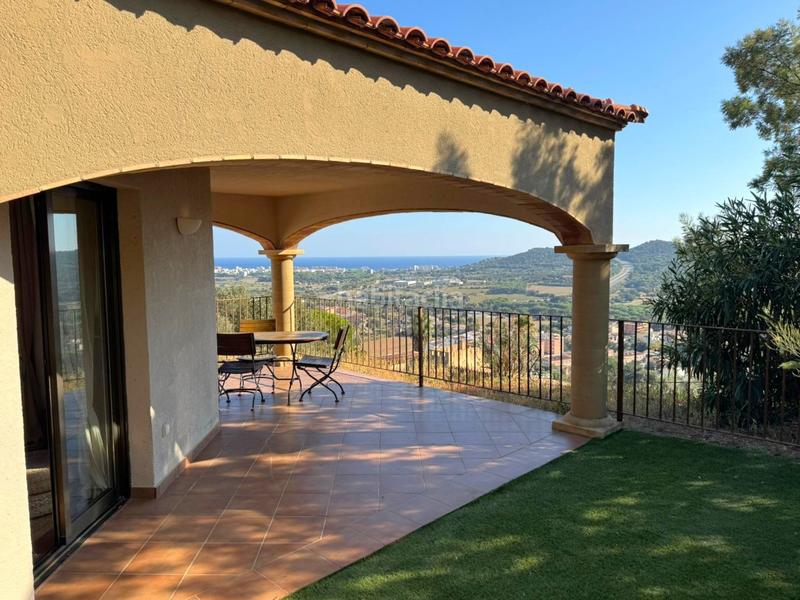 Foto cf4d56e8-2f3c-477c-9d56-14e30ed99e41. Maison avec cheminée chauffage parking piscine dans Calonge