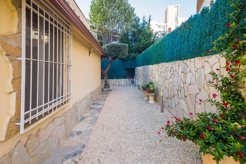 Foto e9da89fb-9f5a-49c4-8c13-e22e7795aa45. Casa aparellada amb xemeneia calefacció aparcament a Platja d´Aro