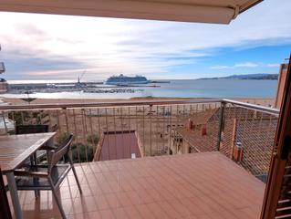 Apartamento en Passeig del mar 12. Apartamento en primera línea de mar en palamós!!