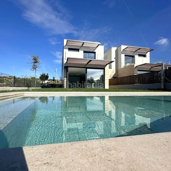 Foto 5f0a90a6-f4c5-4e96-9fb1-28faffc3cc49. Casa aparellada amb calefacció aparcament piscina a S´Agaró