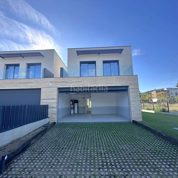 Foto 99e5f444-16e3-480c-9f0f-b91eb254cb59. Casa aparellada amb calefacció aparcament piscina a S´Agaró