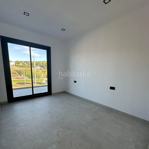 Foto abb5ebd9-9f1a-46f6-91ed-86e58d2319a3. Casa aparellada amb calefacció aparcament piscina a S´Agaró