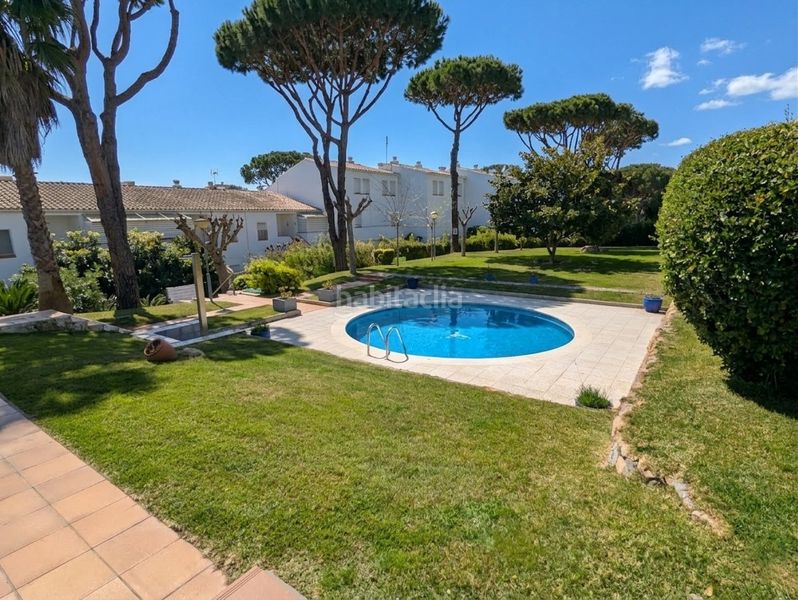 Foto 2feecc01-cd52-4c91-b1db-5b683f46308b. Casa adossada amb xemeneia calefacció piscina a Los Pinos-Politur Platja d´Aro