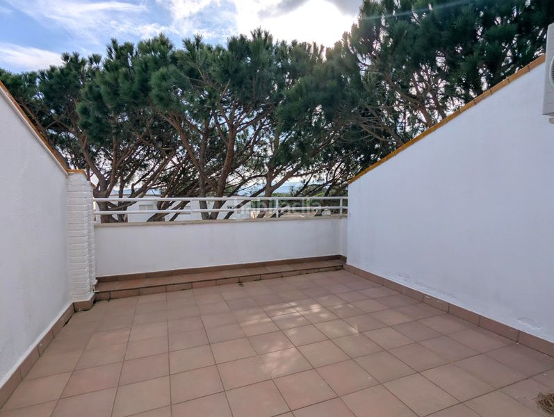 Foto b1a5f578-4f4b-4c27-8511-e6df29703f51. Casa adossada amb xemeneia calefacció piscina a Los Pinos-Politur Platja d´Aro