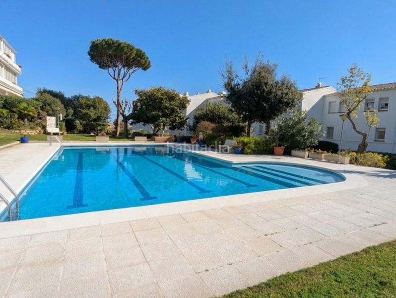 Foto b8ef5afd-af79-49e0-bf5e-790dc3a76d0b. Casa adossada amb xemeneia calefacció piscina a Los Pinos-Politur Platja d´Aro