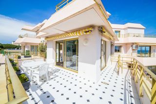 Apartament a Avinguda platges de s'agar� 21