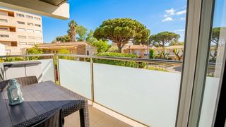 Apartament a Avinguda Mediterrània 56