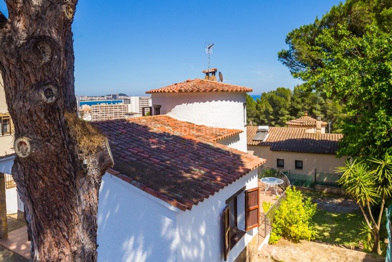 Foto de698f74-b0fb-43e9-a3db-cfeb2a245989. Casa amb xemeneia calefacció a Torre Valentina-Mas Vilar de La Mutxada-Treumal Sant Antoni de Calonge
