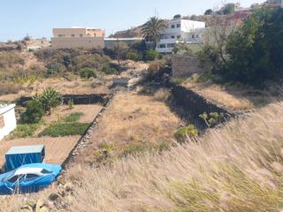 Terreno residencial en Centro. Vendo solar urbano consolidado