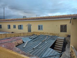 Maison à Carretera los roques 23. Vendo casa terrera