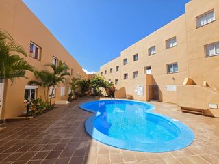 Dúplex a Calle Roque Bermejo 18