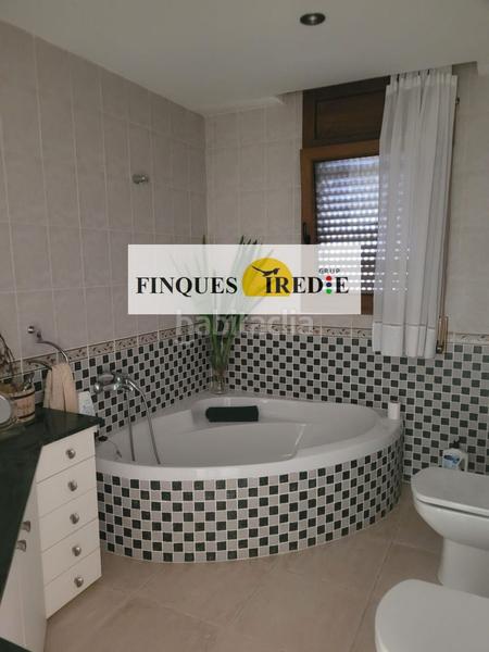 Foto 002c2629-f00a-4355-b516-b8efff5d9b38. Chalet fabulosa casa en venta en Deltebre