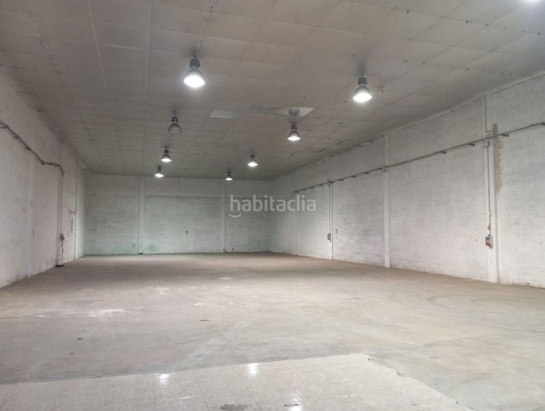 Foto 890de919-cda0-486f-8391-a366e1a86150. Local comercial a Urbanitzacions Tortosa