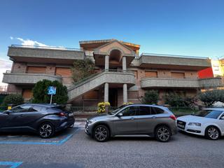 Chalet à Aldea (L´). Se vende amplio chalet esquinero en laldea  ideal para vivir y e