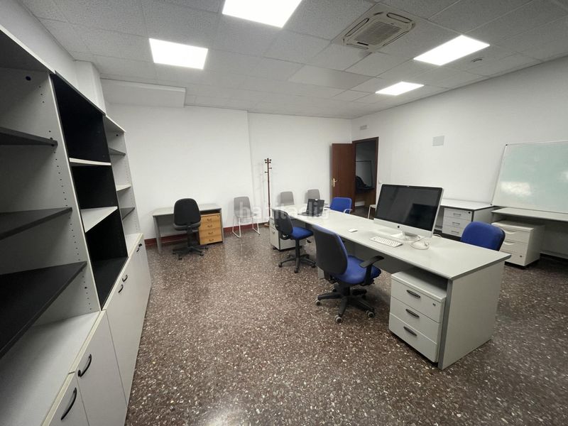 Foto ab1a6fc4-edf5-4c4e-9f43-c2e19f5de391. Local comercial a Roquetes