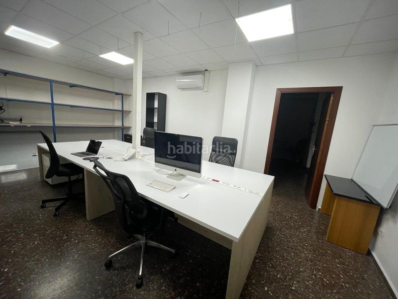 Foto cec147c6-1c7a-41ae-910c-3d0c874617f9. Local comercial a Roquetes
