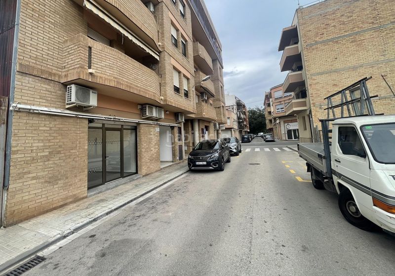 Foto e2cab4a5-6707-4fac-81d0-ed8ff7cbcbbf. Local comercial a Roquetes