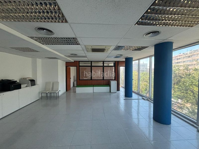Foto 0c1d8796-e265-40ee-aa93-b31e4dfdb2a4. Ufficio con parcheggio in Llevant Reus