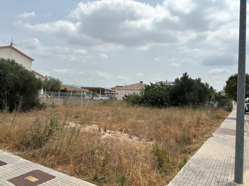 Foto b86d7085-6885-490f-9917-f745d3bccc38. Terreny residencial a Roquetes