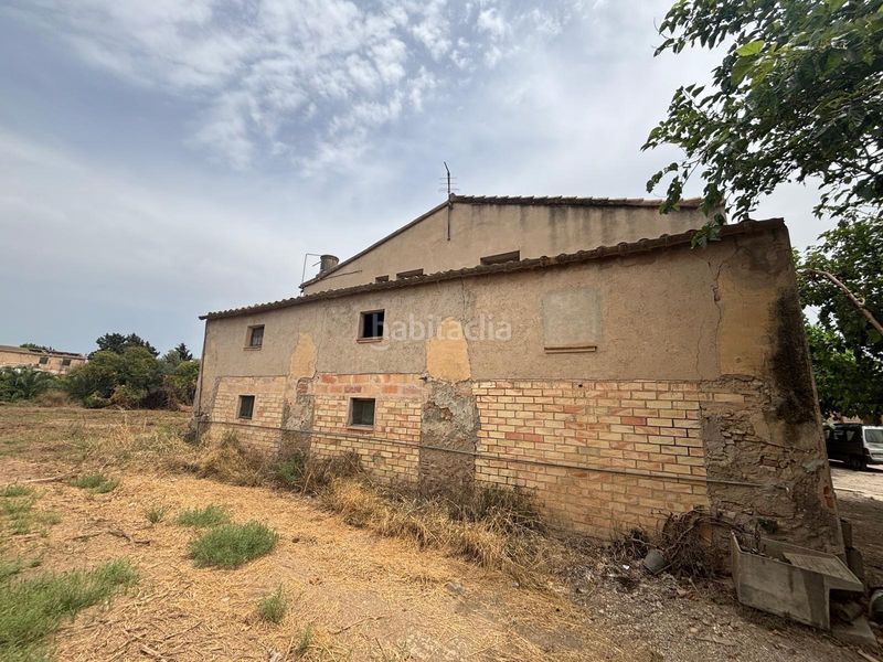 Foto b898b16d-fa53-499e-ba04-33e1e361c252. Casa amb aparcament a Ferreries Tortosa
