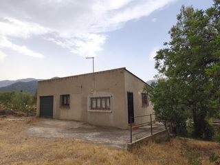 Casa in Aldover. Casa con piscina y terreno con vistas al parc natural dels ports