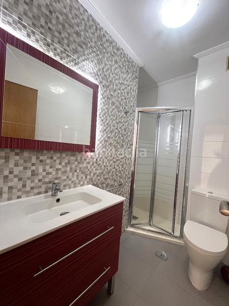 Foto 0cb45b07-5e17-499a-81ea-51c94554d73d. Alquiler piso dos dormitorios, cocina equipada, trastero en Vigo
