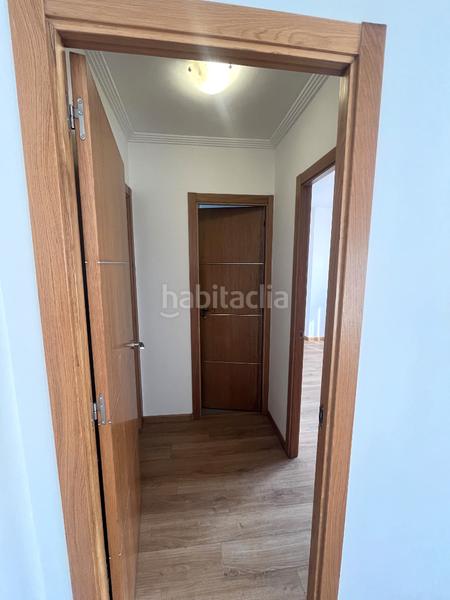 Foto d6ae0c35-2e87-476e-9c9a-5e294fb46f5c. Alquiler piso dos dormitorios, cocina equipada, trastero en Vigo