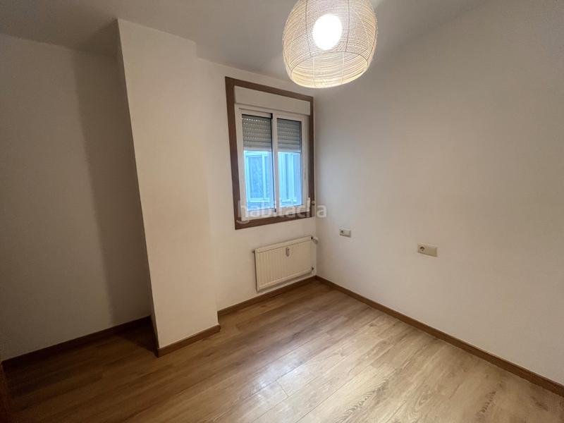 Foto 36286dc0-01b6-4dbc-ad08-e9a2bc8eda67. Rent flat with heating in O Castro Vigo