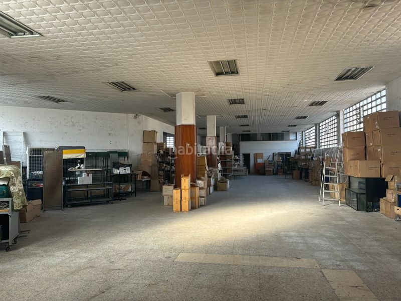 Foto d6ea4782-638a-489c-a26e-211315e1ad12. Local comercial a Lavadores Vigo