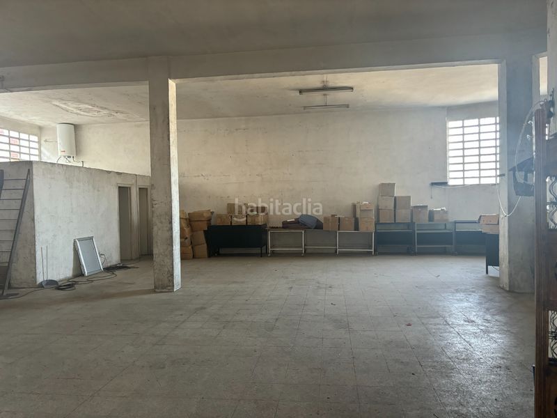 Foto fbfd4f12-1926-49d4-bec4-3c9e393edb9d. Local comercial a Lavadores Vigo