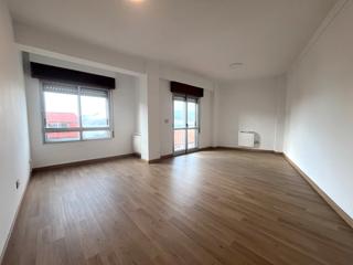 Rent Flat  Avenida de vigo. Chapela, piso amplio, cuatro dormitorios