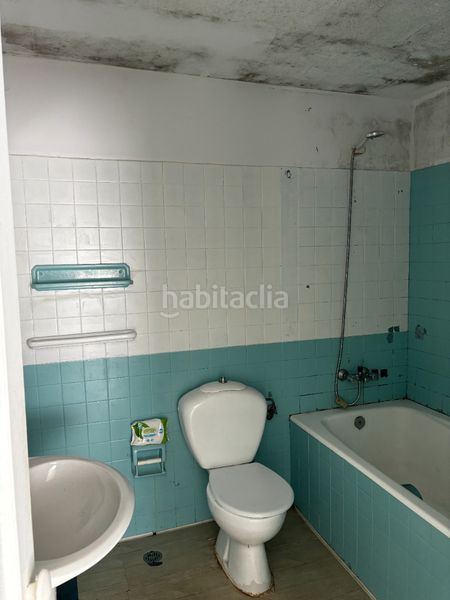 Foto 083f3866-55af-4bb0-895d-535ab663110b. Casa pareada en Teis Vigo