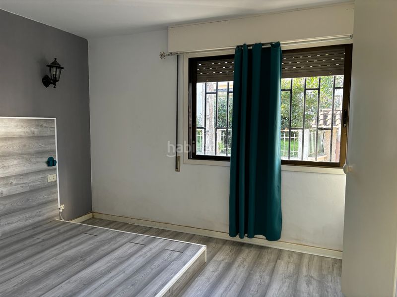 Foto 5afafb8c-d4bc-48b0-985b-9e40297a15a3. Casa pareada en Teis Vigo