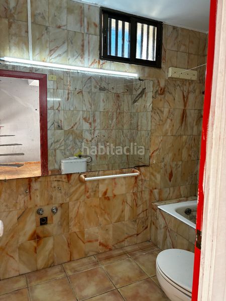 Foto 76433bba-330c-4eac-88a5-dbcffd66f931. Casa pareada en Teis Vigo