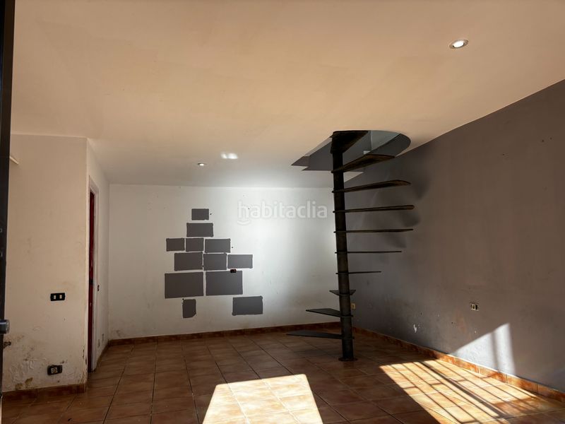 Foto 7992ace5-12a2-484c-b6ef-2d248add9019. Casa pareada en Teis Vigo