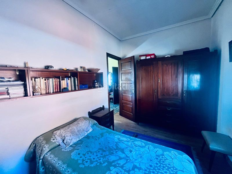 Foto 8ba6f79f-d282-4714-a4bb-f1394cee5afc. Casa amb aparcament a Teis Vigo