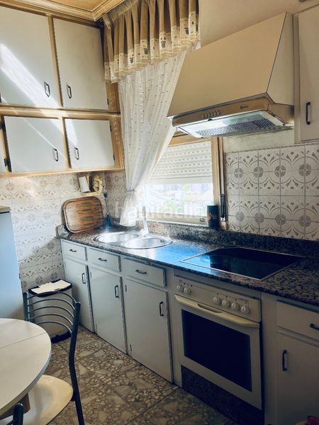 Foto a1abd884-f4e9-44ce-8403-cb45085830e1. Casa amb aparcament a Teis Vigo