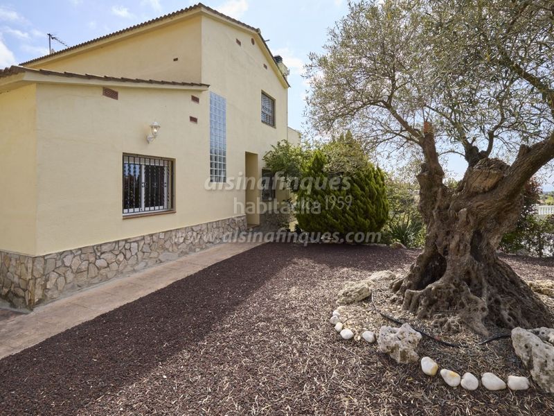 Foto 56207ed9-27b7-4658-aced-7427f4476ebc. Casa amb aparcament piscina a Lloret Verd - Els Pinars Lloret de Mar