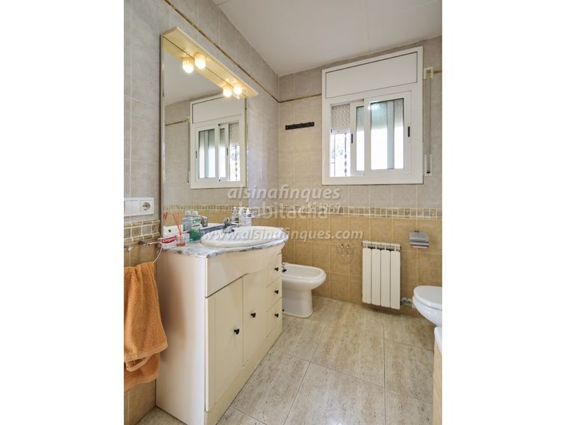 Foto 5906d0c4-615b-41ef-b7a7-a0bee37ba0c6. Casa amb aparcament piscina a Lloret Verd - Els Pinars Lloret de Mar