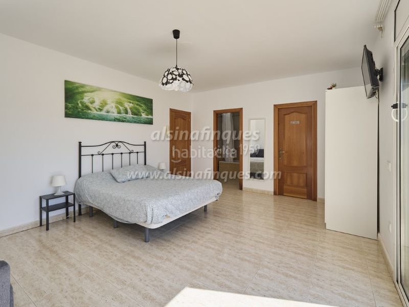 Foto 5c2d2cc9-9c78-47a8-b1c4-8462f0d20c29. Casa amb aparcament piscina a Lloret Verd - Els Pinars Lloret de Mar