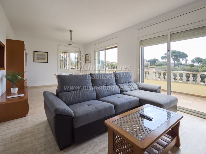 Foto a3039799-3af6-4a5e-930e-20827b08a3db. Casa amb aparcament piscina a Lloret Verd - Els Pinars Lloret de Mar
