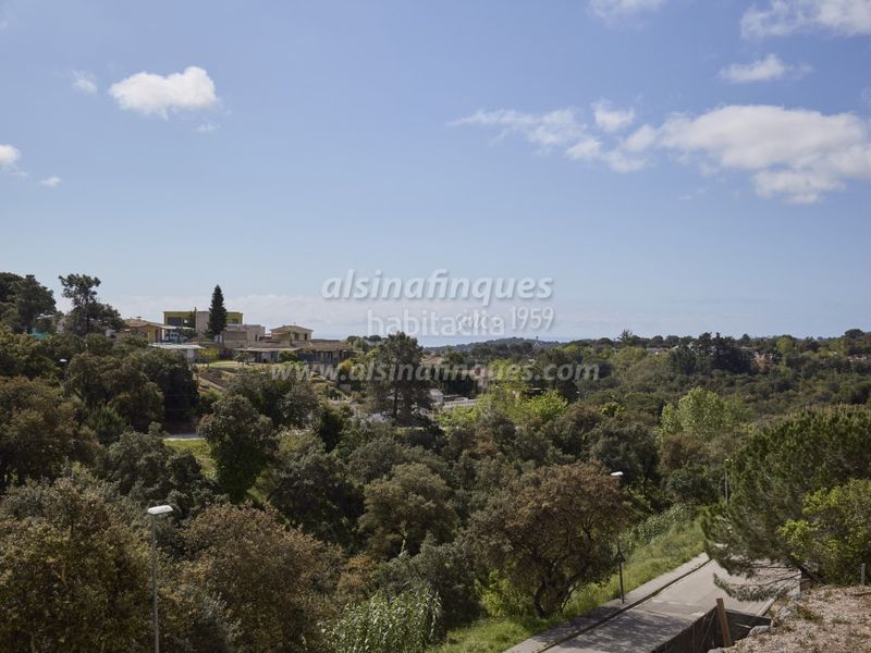 Foto cde6a89e-e98d-4dba-9fa9-c6fa2d0ad11f. Casa amb aparcament piscina a Lloret Verd - Els Pinars Lloret de Mar