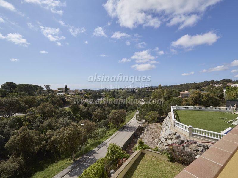 Foto d38d04df-f1a1-4a79-ac2e-5ab169213431. Casa amb aparcament piscina a Lloret Verd - Els Pinars Lloret de Mar