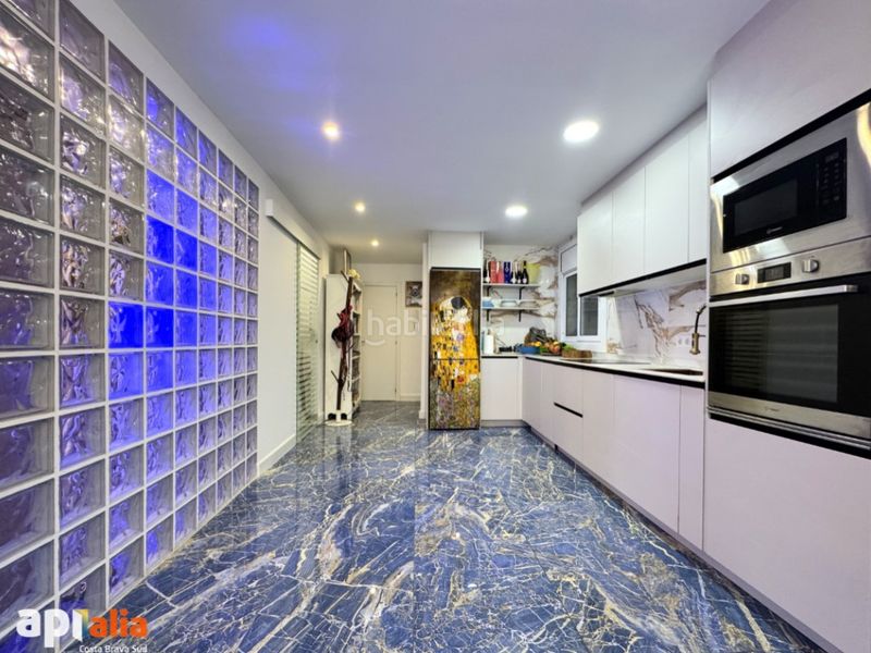 Foto 19a00950-9d71-4dce-89e8-c8d42f6a65e7. Apartament amb calefacció aparcament a Canyelles Lloret de Mar