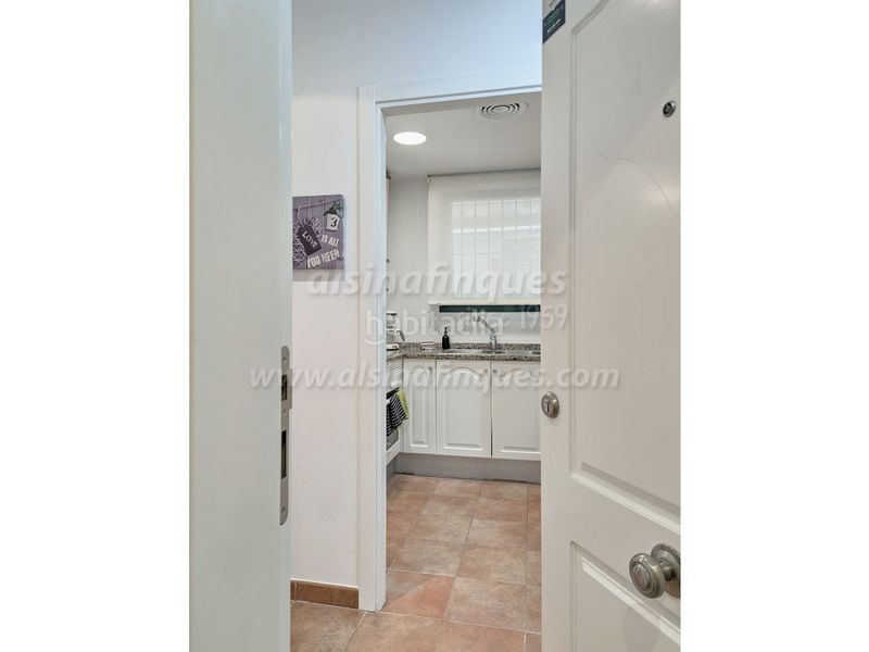 Foto 88861a9b-767c-4564-9474-4ebcf1c07341. Apartament amb calefacció a Centre Lloret de Mar