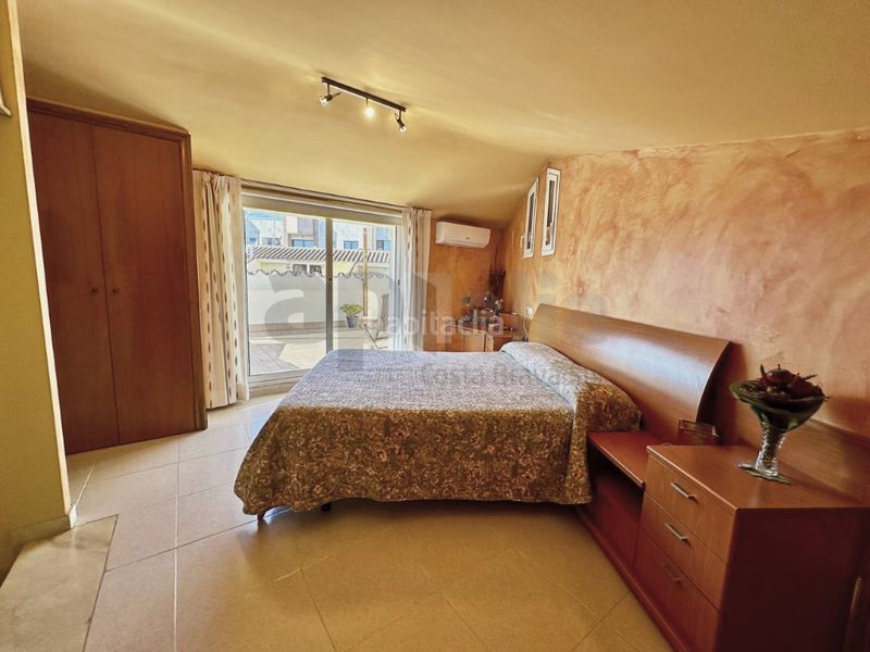 Foto 4372b8cb-39f9-4f13-a9a8-16094f7b9a20. Casa adossada amb calefacció aparcament piscina a Lloret de Mar