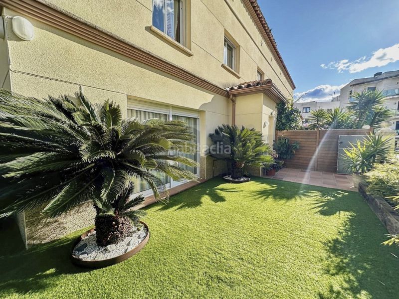 Foto e6b01337-4f26-4154-b93e-20f892dfcabe. Casa adossada amb calefacció aparcament piscina a Lloret de Mar