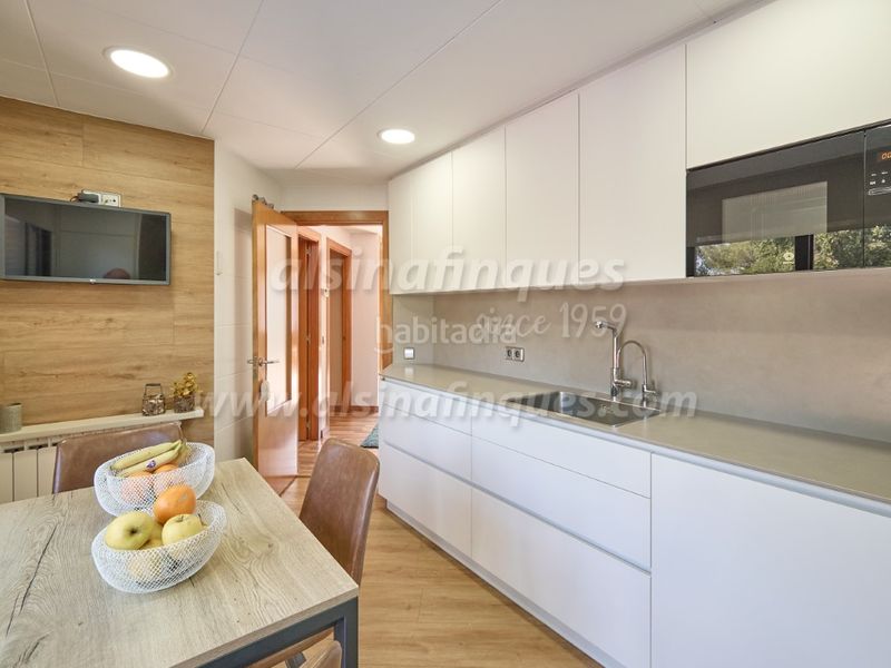 Foto 5c225f2a-ee83-4fdd-a560-47748a139485. Casa amb calefacció aparcament piscina a Santa Clotilde Lloret de Mar