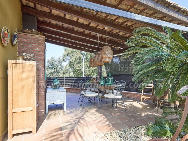 Foto 88b26b80-b57d-4303-8497-67ce900d3231. Casa amb calefacció aparcament piscina a Santa Clotilde Lloret de Mar